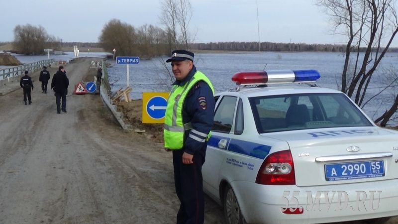 Обвалившийся мост в Омской области изолировал целое село Обвалившийся мост в Омской области изолировал целое село