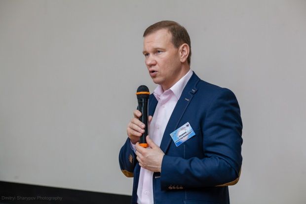 Синюгин и Зуга просветили омских лидеров местного самоуправления Синюгин и Зуга просветили омских лидеров местного самоуправления