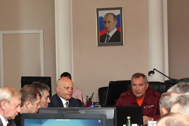 Виктор Назаров раздаст территорию ПО «Полёт» девелоперам под строительство жилья Виктор Назаров раздаст территорию ПО «Полёт» девелоперам под строительство жилья