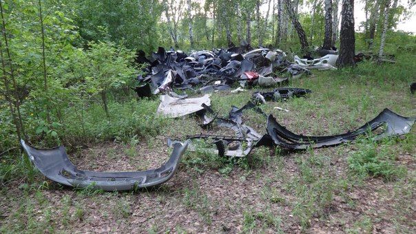 Под Омском найдена стихийная свалка автодеталей Под Омском найдена стихийная свалка автодеталей