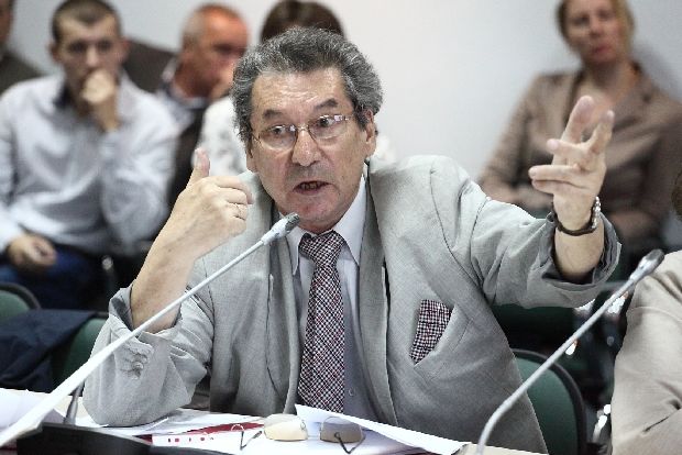 Альберт Каримов устроил «майдан» на презентации благоустройства улицы Ленина Альберт Каримов устроил «майдан» на презентации благоустройства улицы Ленина