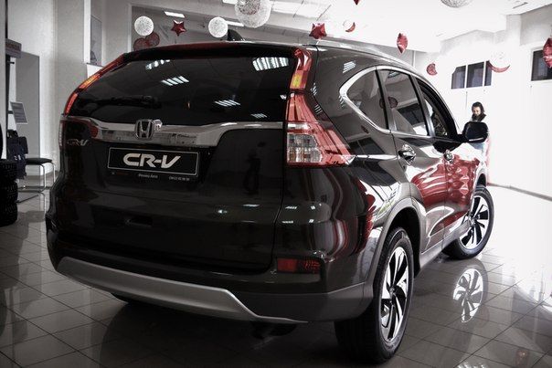 Honda CR-V отпраздновала в Омске 20-летний юбилей Honda CR-V отпраздновала в Омске 20-летний юбилей