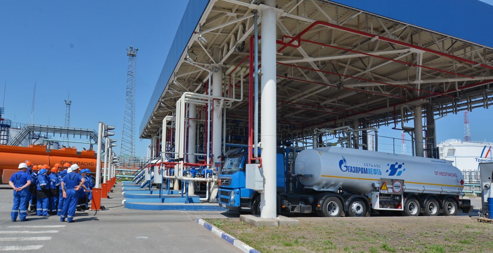 Клиенты «Газпромнефть-Региональных продаж» посетили Омскую нефтебазу Клиенты «Газпромнефть-Региональных продаж» посетили Омскую нефтебазу