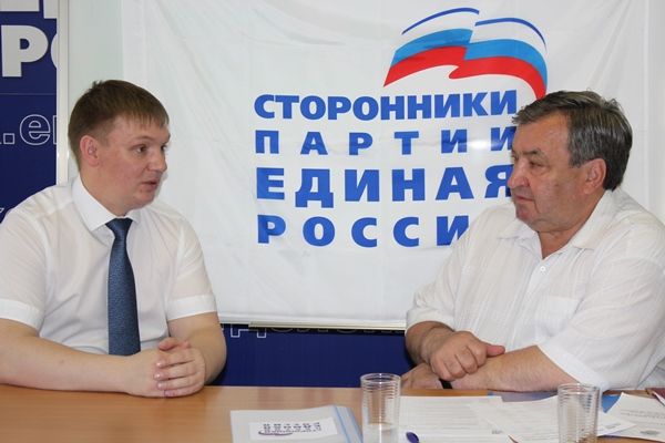 Адабир презентовал возможных кандидатов на выборы в Омской области Адабир презентовал возможных кандидатов на выборы в Омской области