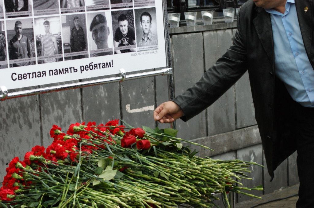 «Свободу Пономареву!»: как проходил митинг в поддержку начальника омского центра ВДВ