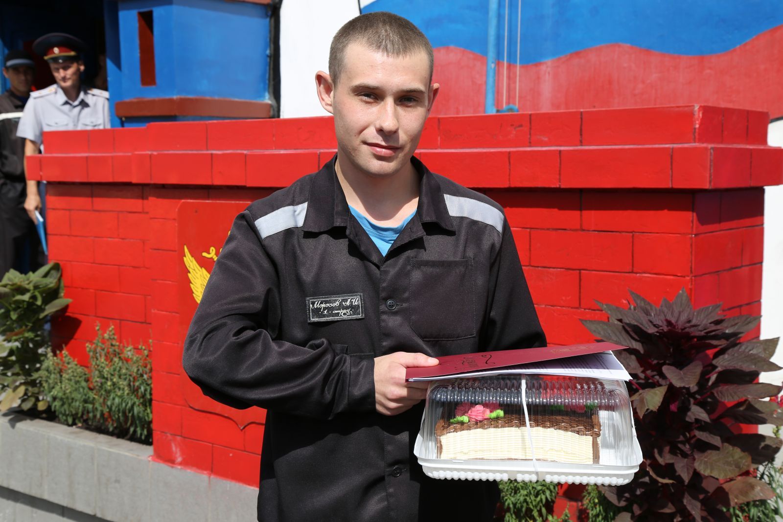 Омская колония № 9 помогла сироте-инвалиду получить благоустроенную квартиру Омская колония № 9 помогла сироте-инвалиду получить благоустроенную квартиру