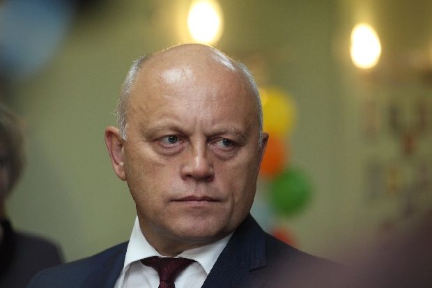 Ливанов остался доволен построенной в Омске школой и попросил получше воспитывать мальчиков Ливанов остался доволен построенной в Омске школой и попросил получше воспитывать мальчиков