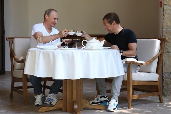 Путин вместе с Медведевым провели публичную тренировку в Сочи Путин вместе с Медведевым провели публичную тренировку в Сочи