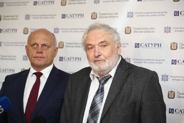 Назаров похвалился новым производством «мирных» ракет С-400 в Омске