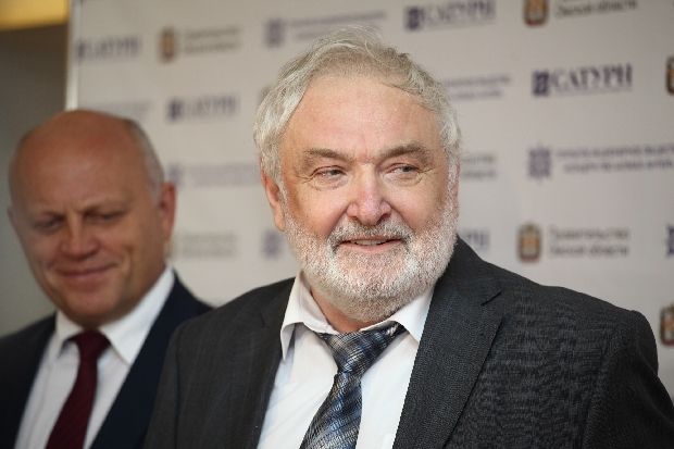 Назаров похвалился новым производством «мирных» ракет С-400 в Омске