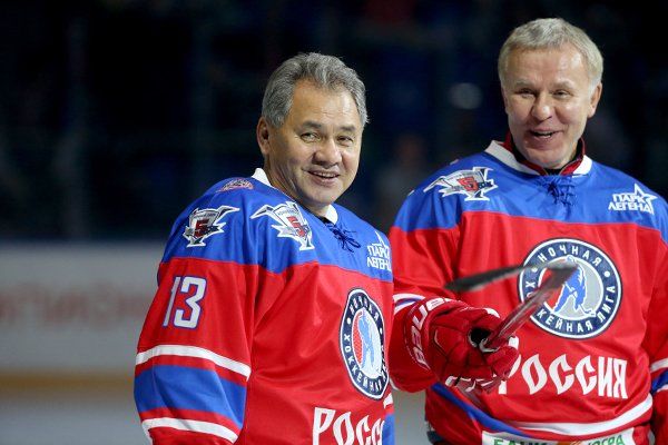 Путин забил команде олигархов семь шайб Путин забил команде олигархов семь шайб