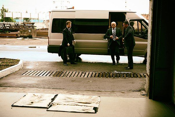 Губернатору подарок Губернатору подарок