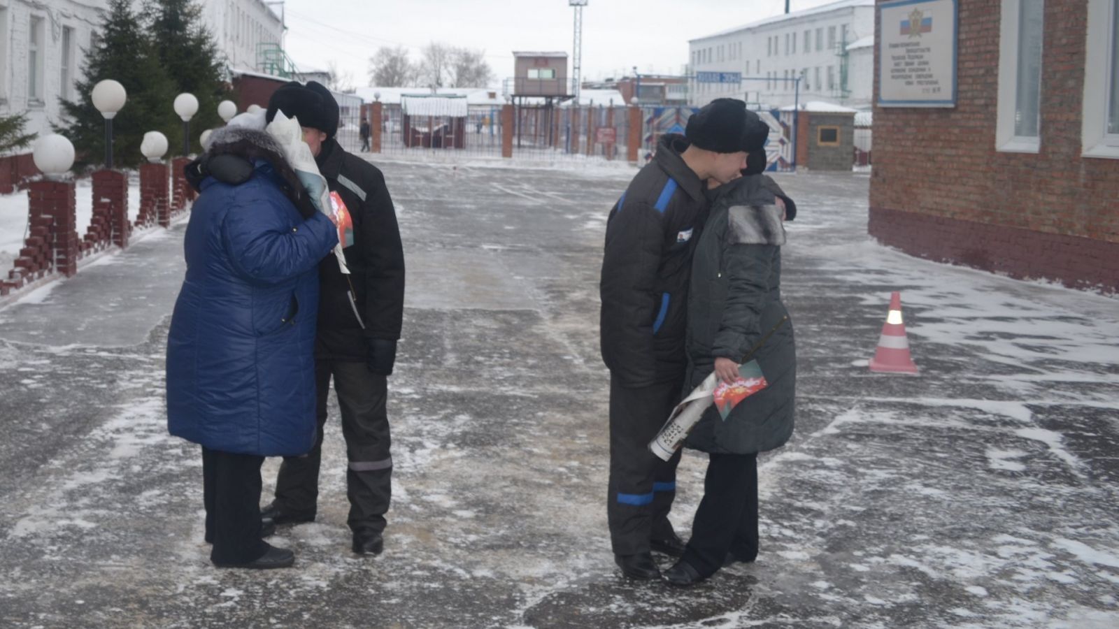В омской колонии № 2 прошел День матери – праздник для тех, кто любит и верит В омской колонии № 2 прошел День матери – праздник для тех, кто любит и верит