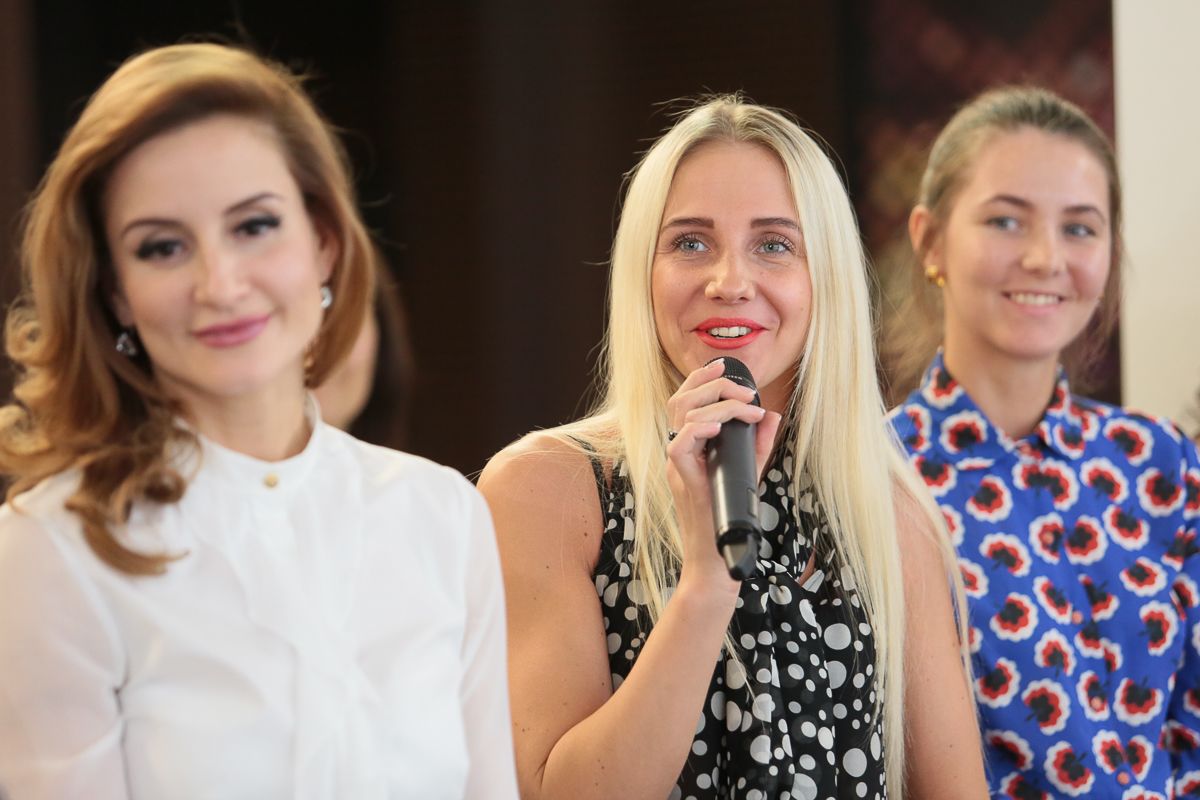 Мечты стать Барби, семейные ценности и красота по-сибирски - участницы о конкурсе «Миссис Сибири» Мечты стать Барби, семейные ценности и красота по-сибирски - участницы о конкурсе «Миссис Сибири»