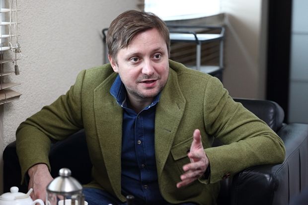 Артем Михалков, российский актёр, режиссёр, сценарист и телеведущий, сын режиссера Никиты Михалкова Артем Михалков, российский актёр, режиссёр, сценарист и телеведущий, сын режиссера Никиты Михалкова
