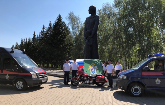 В Омске прошел автомотопробег сотрудников Следкома