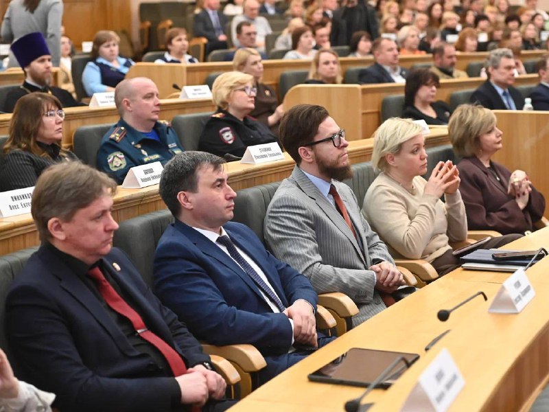 Виталий Хоценко отметил наращивание инвестиций в омскую сферу образования Виталий Хоценко отметил наращивание инвестиций в омскую сферу образования