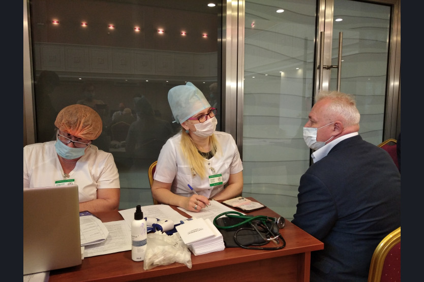 В Новосибирской области усилят вакцинацию от коронавируса граждан 60+ В Новосибирской области усилят вакцинацию от коронавируса граждан 60+