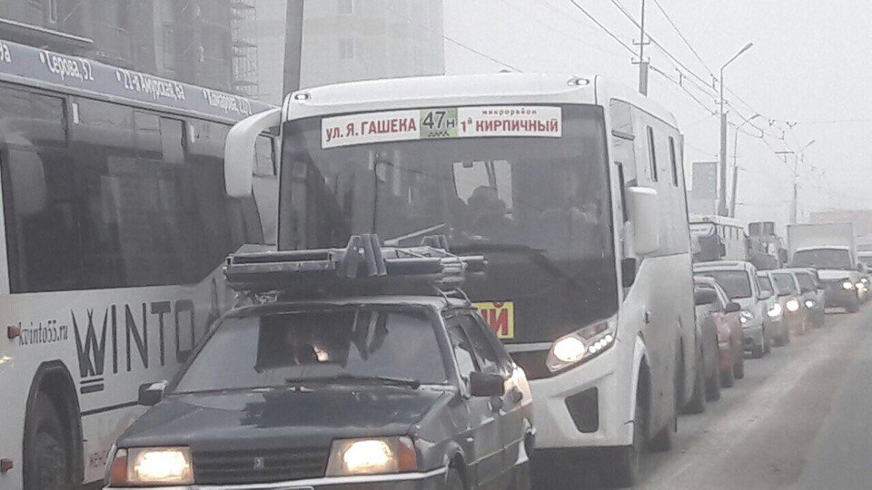 Омские перевозчики сегодня вывели на маршруты 20 новых автобусов ПАЗ Омские перевозчики сегодня вывели на маршруты 20 новых автобусов ПАЗ