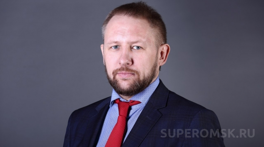 Из-за безденежья омичи вынуждены жить в дырявом доме