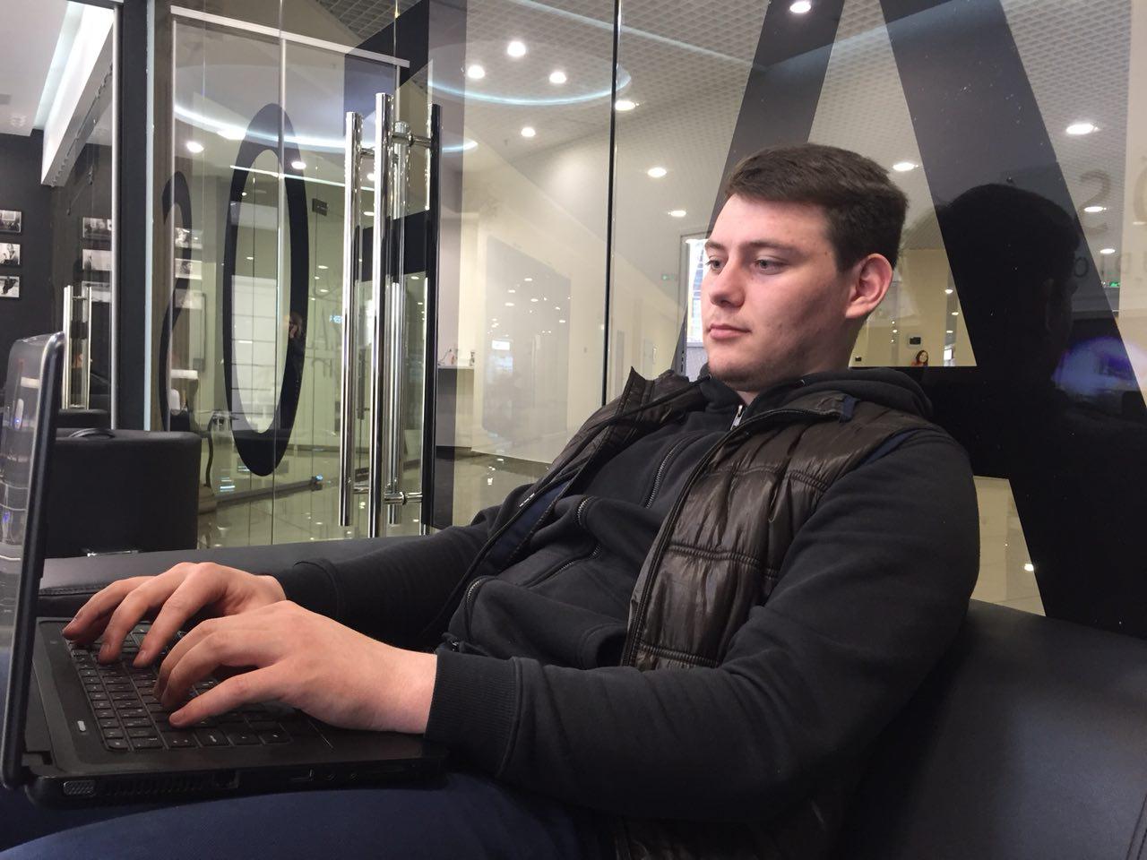 Тест-драйв: городской Wi-Fi против роутера Yota Тест-драйв: городской Wi-Fi против роутера Yota