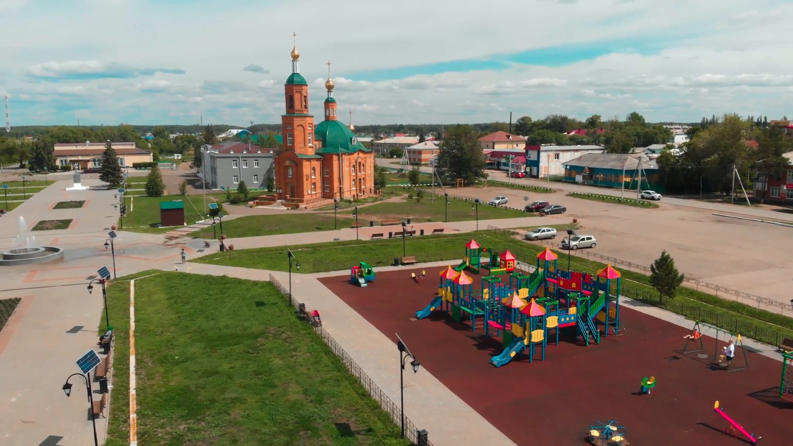 Центральная площадь в Горьковском районе. Меняемся вместе Центральная площадь в Горьковском районе. Меняемся вместе