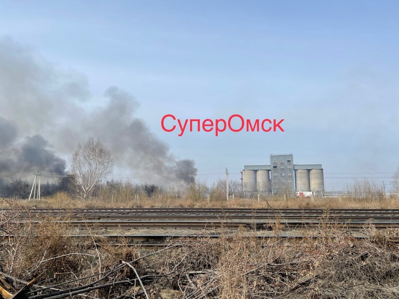 Стала известна причина появления густого дыма у ТЭЦ-5 в Омске Стала известна причина появления густого дыма у ТЭЦ-5 в Омске