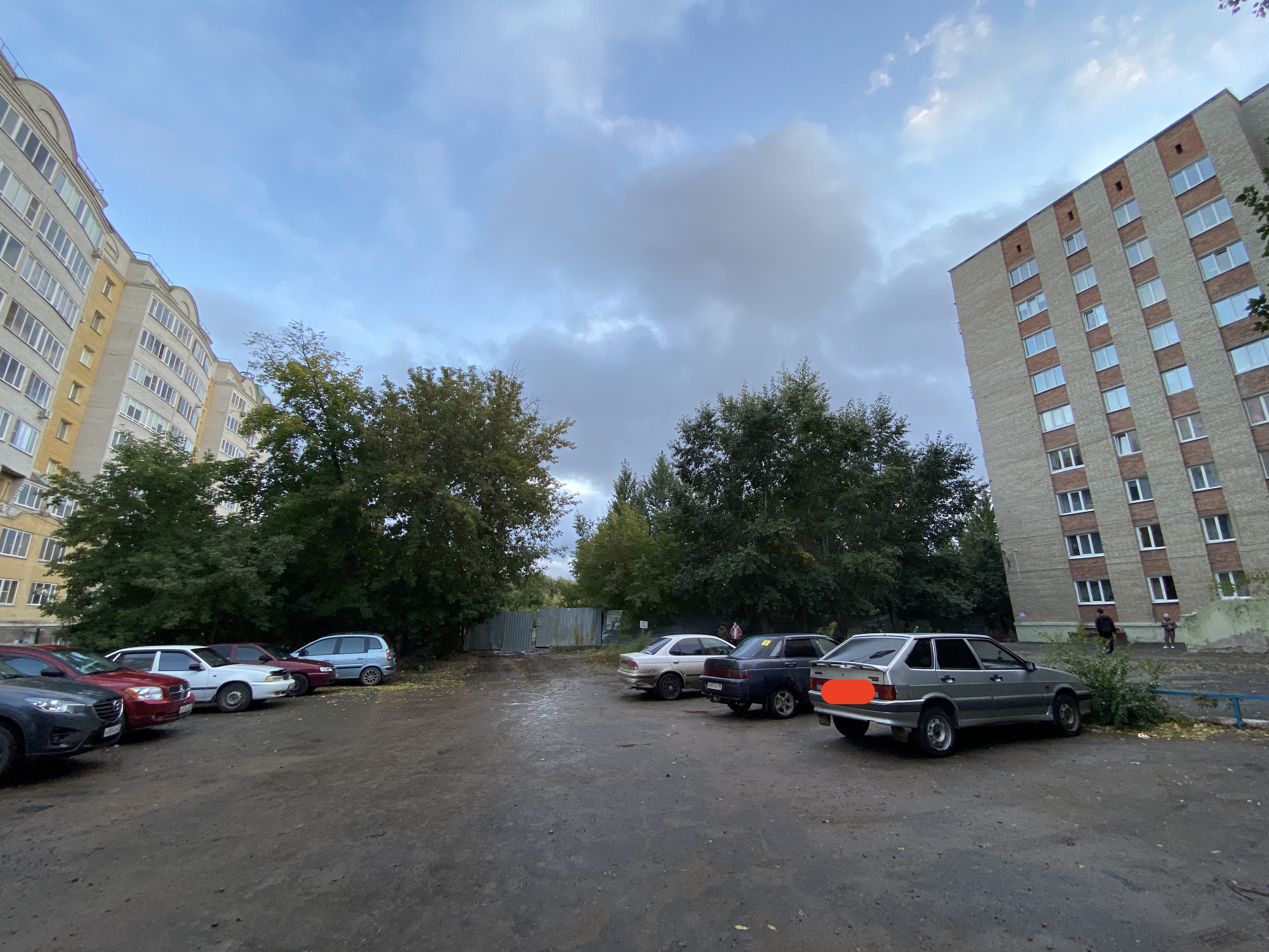 Золотов взял в работу омский долгострой между общежитиями ОмГУ и берегом Иртыша