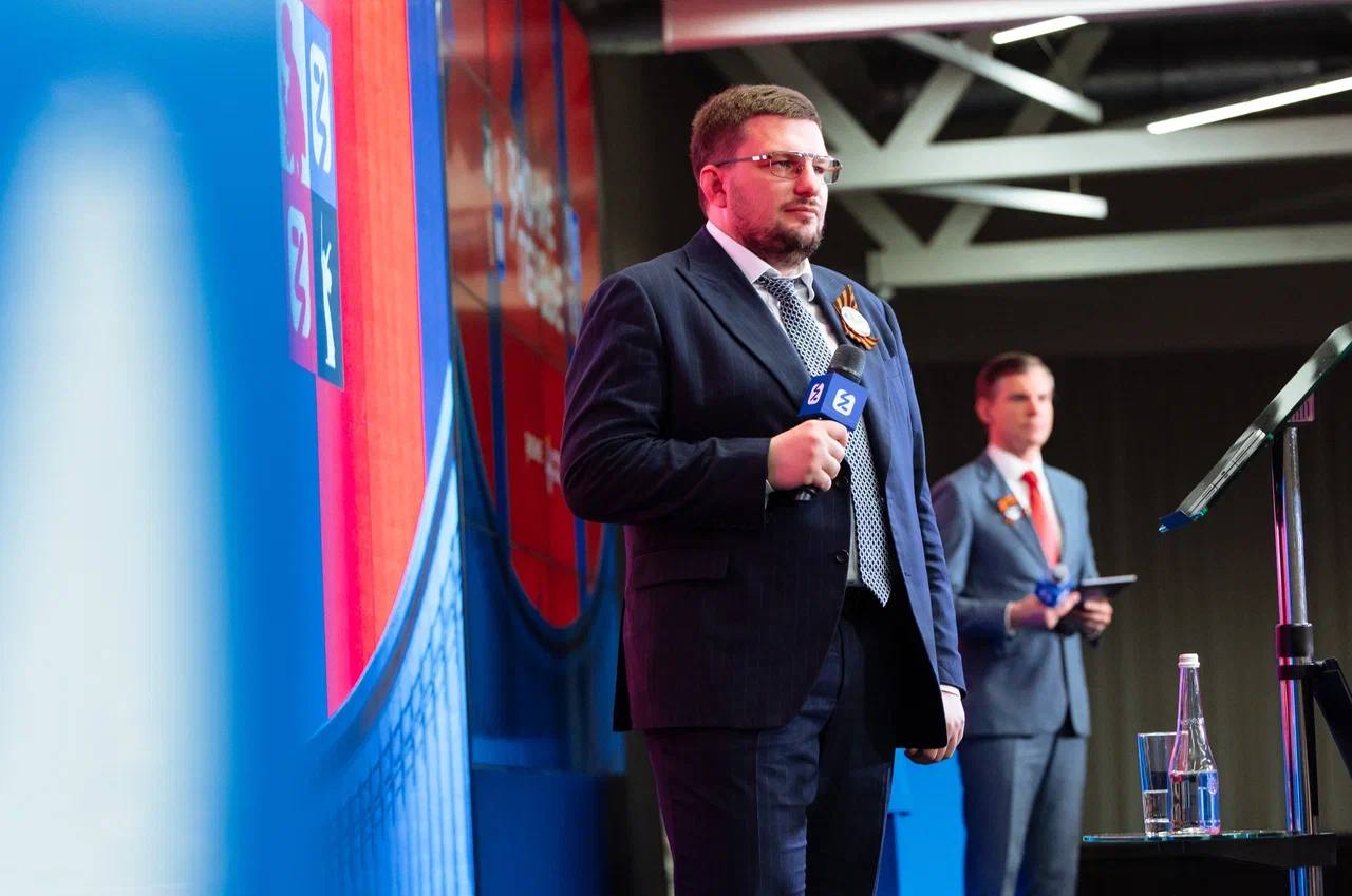 Губернатор Хоценко ввел новый тренд в омском правительстве Губернатор Хоценко ввел новый тренд в омском правительстве