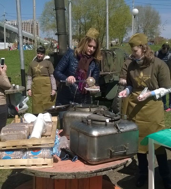 Омичи оценили солдатскую кашу от «Оплота» и «Омских кабельных сетей» Омичи оценили солдатскую кашу от «Оплота» и «Омских кабельных сетей»