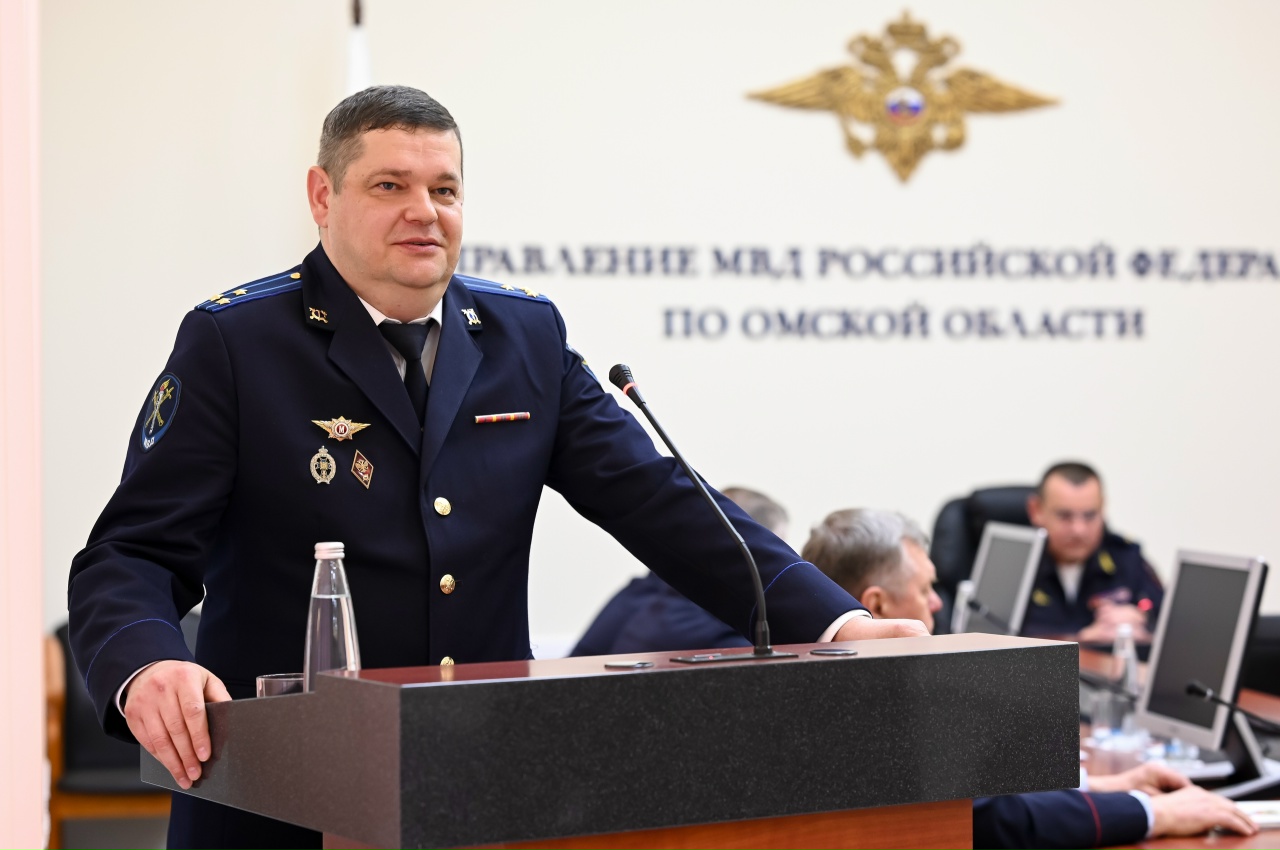 В Омске наградили лучших сотрудников предварительного следствия В Омске наградили лучших сотрудников предварительного следствия
