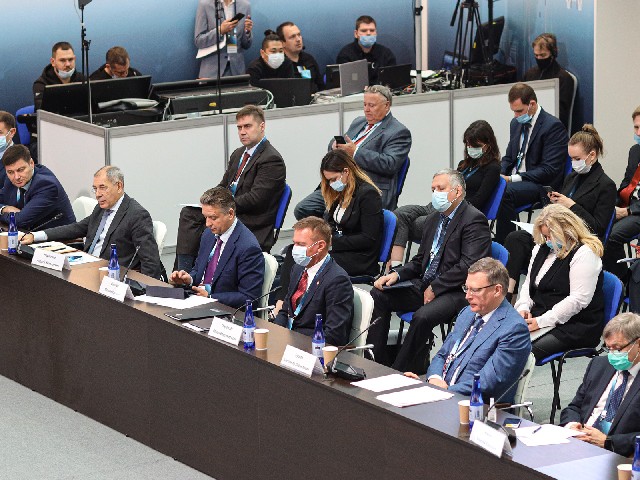 Омский губернатор Бурков обсудил с Госсоветом РФ потенциал перевозок по реке Омский губернатор Бурков обсудил с Госсоветом РФ потенциал перевозок по реке