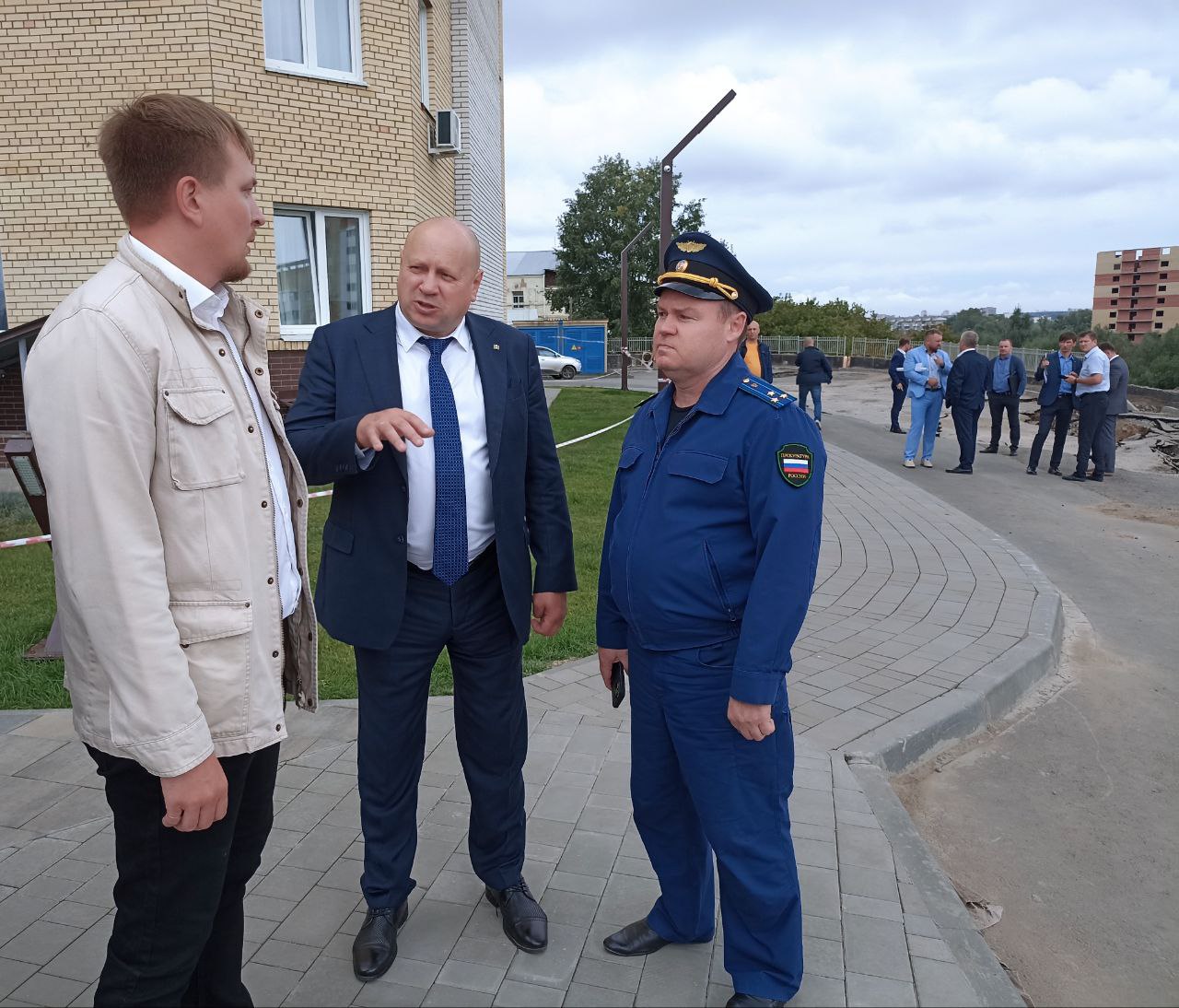 Жильцам омской новостройки предусмотрели расселение из-за обвала парковки Жильцам омской новостройки предусмотрели расселение из-за обвала парковки