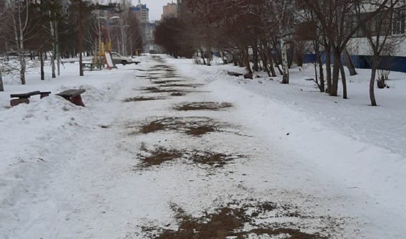 Омичи завалили соцсети жалобами на уборку снега Омичи завалили соцсети жалобами на уборку снега