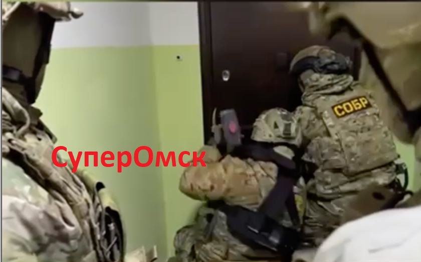 Появились кадры задержания омича, стрелявшего на мосту у Телецентра Появились кадры задержания омича, стрелявшего на мосту у Телецентра