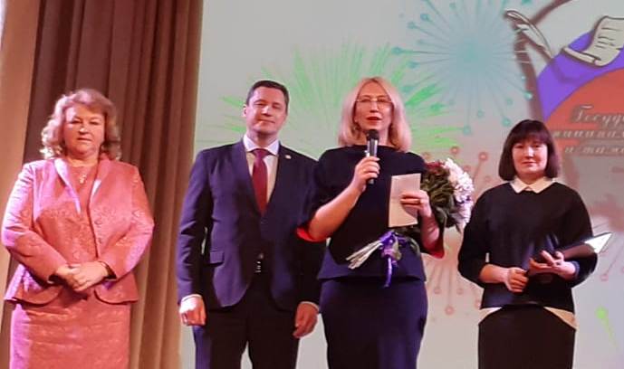 Депутат Инна Гомолко поздравила с Днем кафедры студентов омского политеха Депутат Инна Гомолко поздравила с Днем кафедры студентов омского политеха