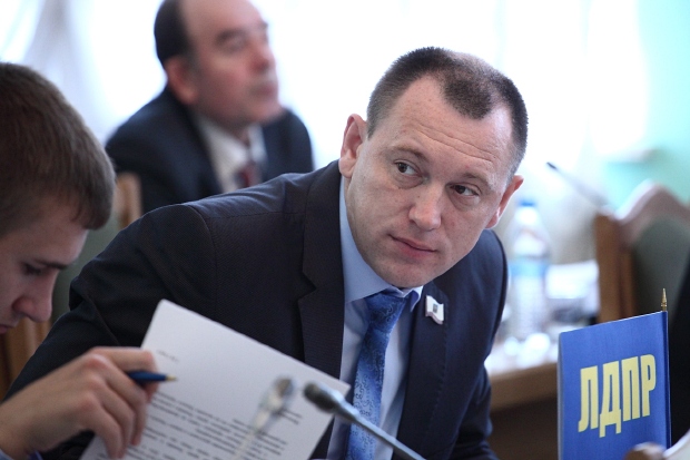 Омский депутат предложил ввести День мужчин Омский депутат предложил ввести День мужчин