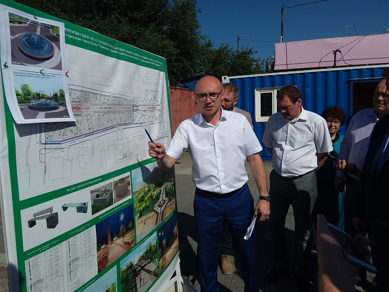Омским депутатам продемонстрировали проект бульвара Победы с гранитными дорожками и фонтаном Омским депутатам продемонстрировали проект бульвара Победы с гранитными дорожками и фонтаном
