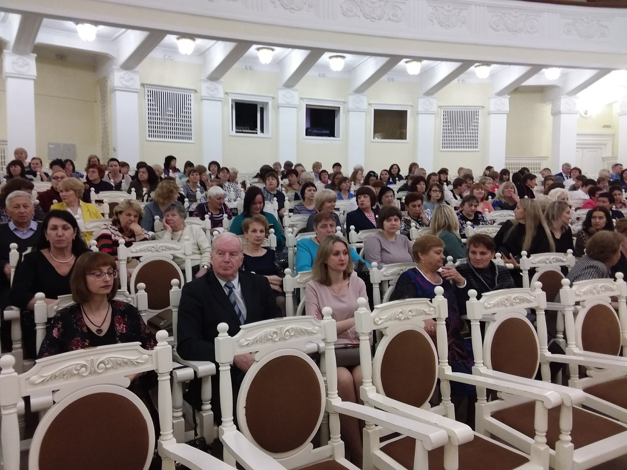 «Люди с открытым сердцем»: Корбут наградил омских соцработников «Люди с открытым сердцем»: Корбут наградил омских соцработников
