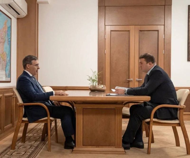 Хоценко в Москве: с кем из федеральных чиновников встретился губернатор за неделю Хоценко в Москве: с кем из федеральных чиновников встретился губернатор за неделю
