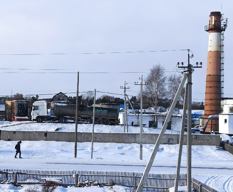 Собрались перед прокуратурой: жители Большеречья в Омской области возмутились из-за долгого отсутствия тепла