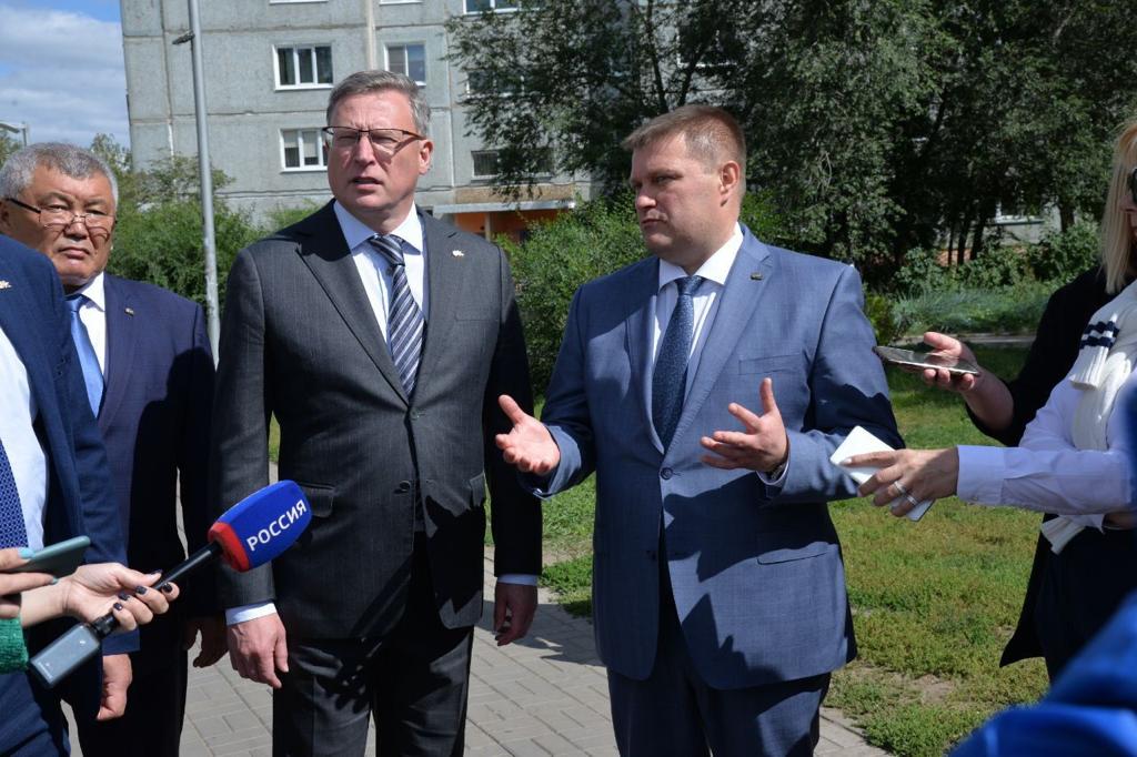 Губернатор Александр Бурков оценил перспективы омского микрорайона Биофабрика Губернатор Александр Бурков оценил перспективы омского микрорайона Биофабрика