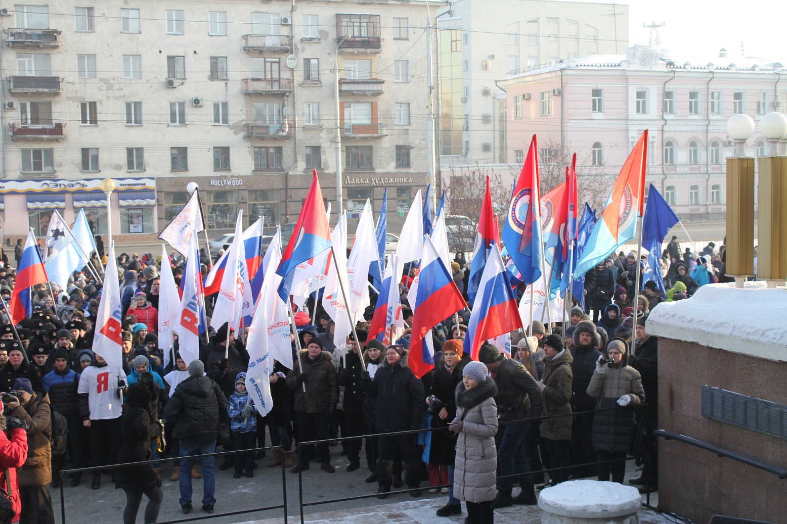 В Омске прошел митинг-концерт, посвященный Году добровольца