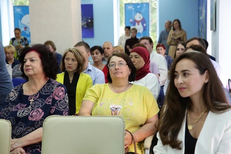 В Омске подведены итоги регионального конкурса первичных организаций партии «Единая Россия» В Омске подведены итоги регионального конкурса первичных организаций партии «Единая Россия»