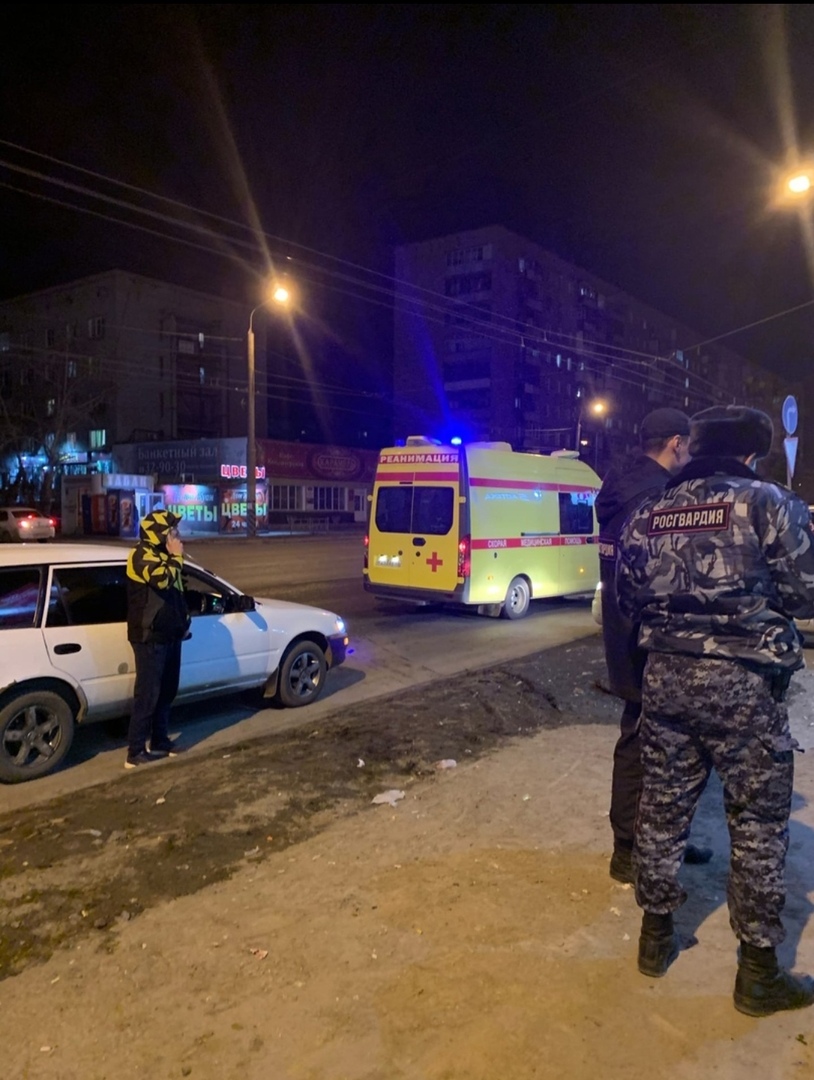 В Омске мотоциклист сбил девушку и скрылся – соцсети В Омске мотоциклист сбил девушку и скрылся – соцсети