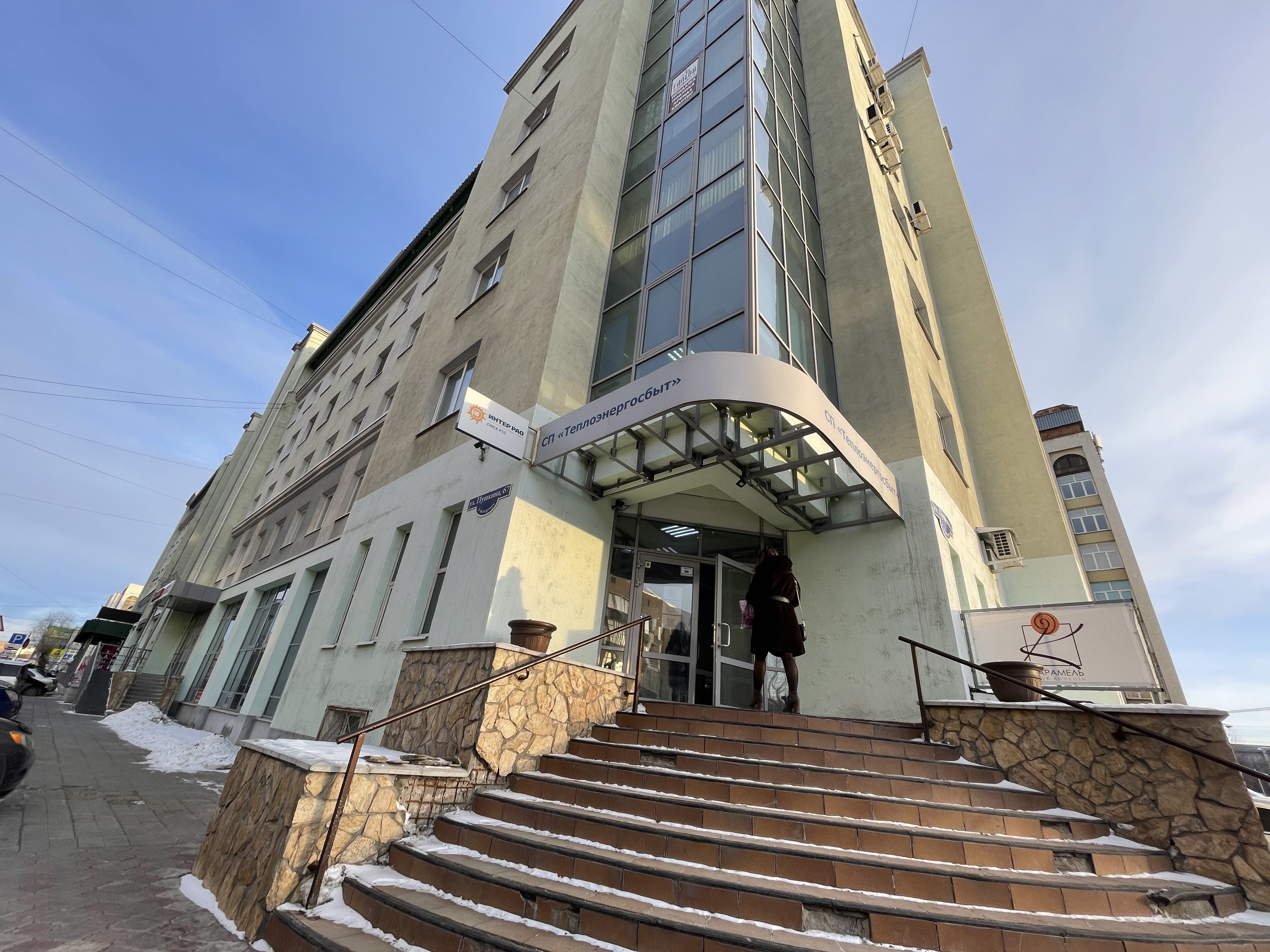 В офис тепловых сетей Омска ограничили подачу тепла