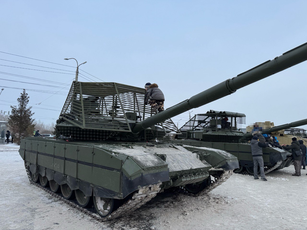 Что можно увидеть на выставке российской и трофейной техники «Омск – Донбасс» Что можно увидеть на выставке российской и трофейной техники «Омск – Донбасс»