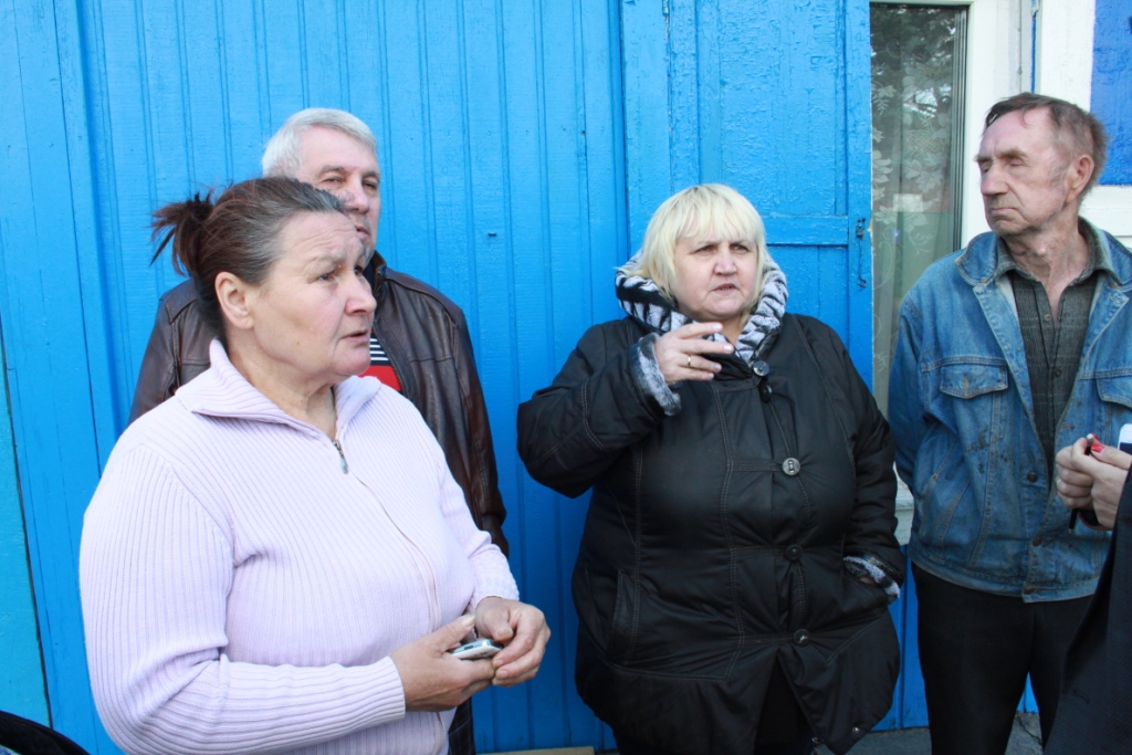 «Оплот» установил наружное освещение на улицах, где фонарей не было последние 20 лет «Оплот» установил наружное освещение на улицах, где фонарей не было последние 20 лет