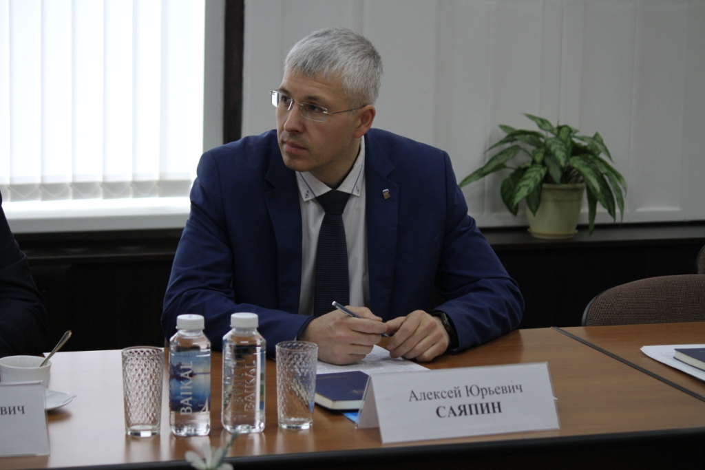 Омский депутат Госдумы Виктор Шрейдер возглавил попечительский совет СибАДИ Омский депутат Госдумы Виктор Шрейдер возглавил попечительский совет СибАДИ