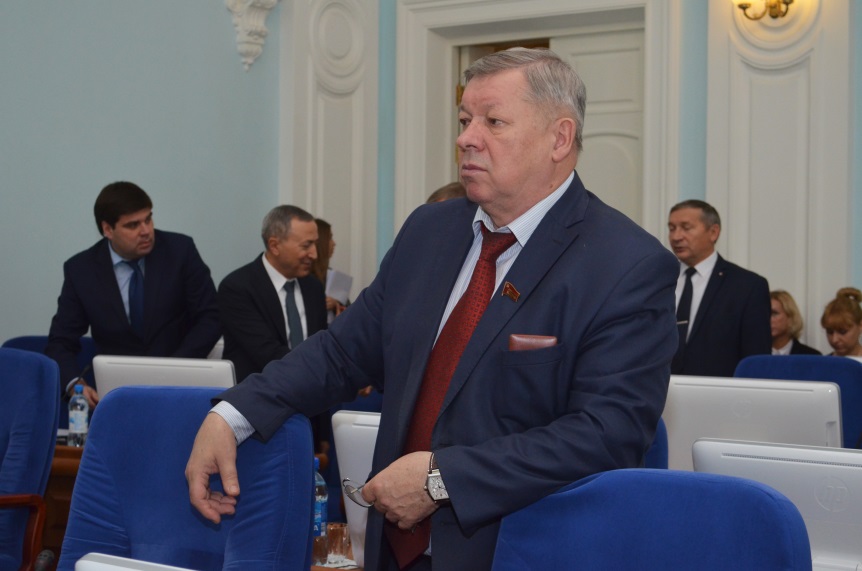 Омский депутат Шушубаев выгулял часы за полтора миллиона